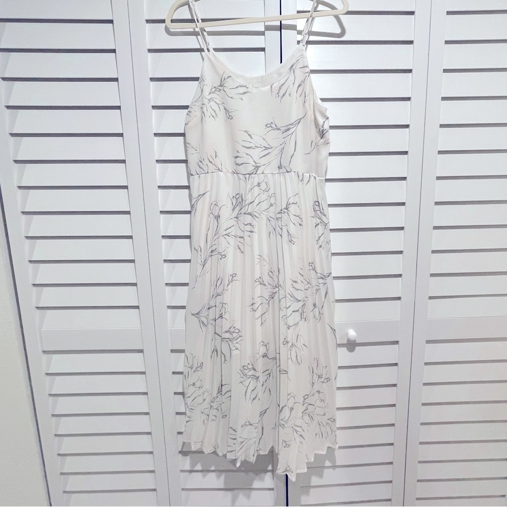 Floral dress- delicate
